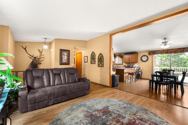 3227 Windsor PLACE, West Bend, WI 53090