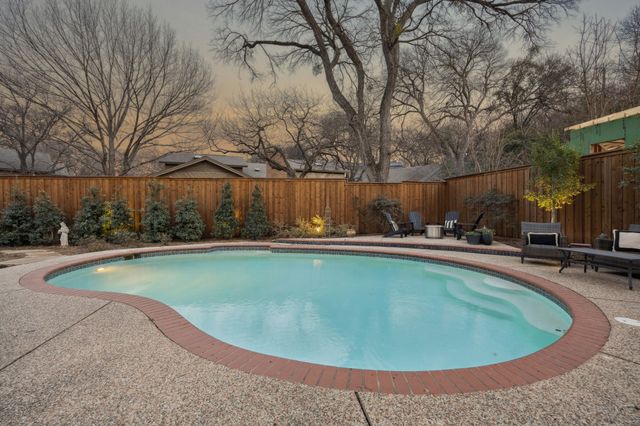 4013 Inwood Road, Fort Worth, TX 76109