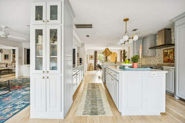 4013 Inwood Road, Fort Worth, TX 76109