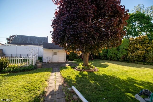 226 S 5Th Ave, Manville Boro, NJ 08835