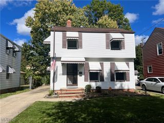 15903 Stockbridge Avenue, Cleveland, OH 44128