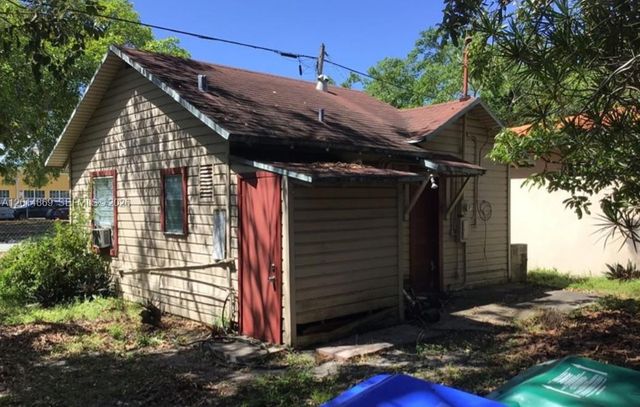 2430 SW 25th Ter, Miami, FL 33133