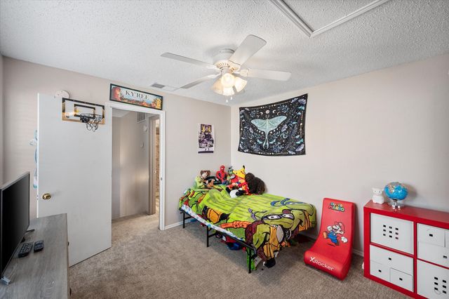 1420 Meadowood Village, Fort Worth, TX 76120