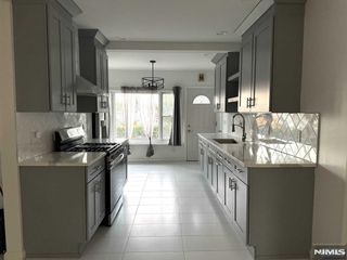 143 W 2nd Street 1, Clifton, NJ 07011