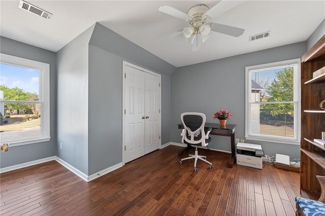 555 Hembree Grove Ovrlk, Roswell, GA 30076