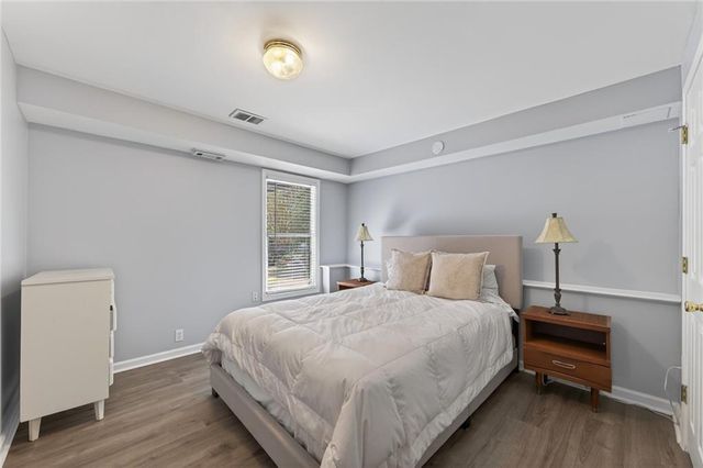 555 Hembree Grove Ovrlk, Roswell, GA 30076