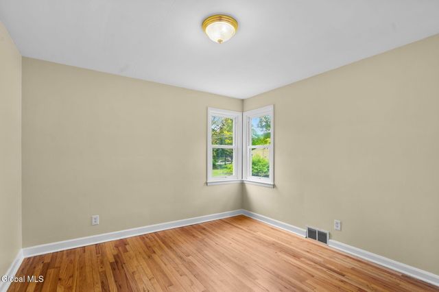 14 Wheeler Drive, Glenville, NY 12019