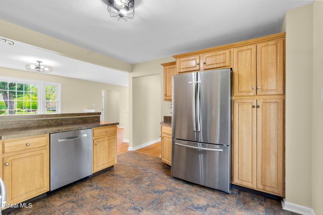 14 Wheeler Drive, Glenville, NY 12019