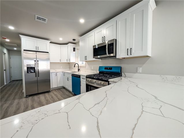 88 Julian Street, Providence, RI 02909