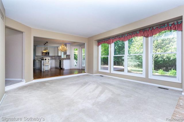 7250 Aaronway Drive, West Bloomfield, MI 48324