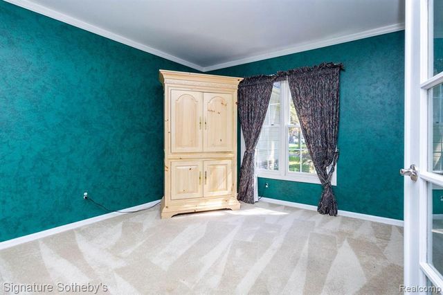 7250 Aaronway Drive, West Bloomfield, MI 48324