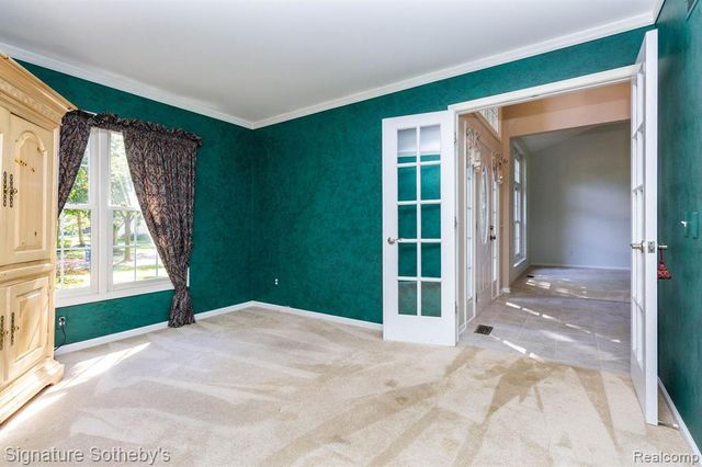 7250 Aaronway Drive, West Bloomfield, MI 48324