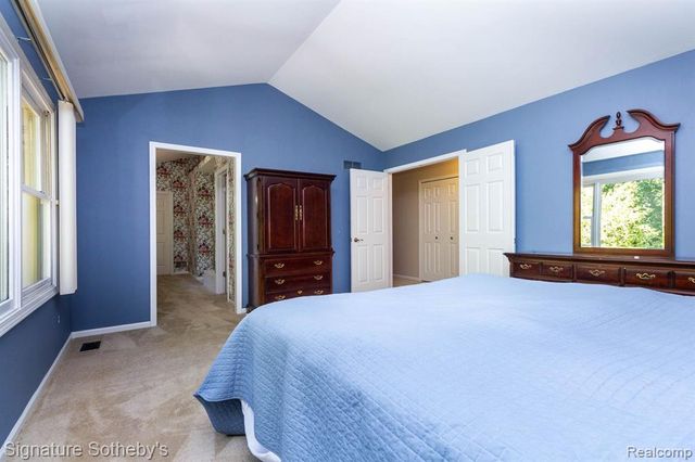 7250 Aaronway Drive, West Bloomfield, MI 48324