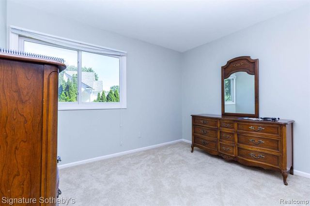 7250 Aaronway Drive, West Bloomfield, MI 48324