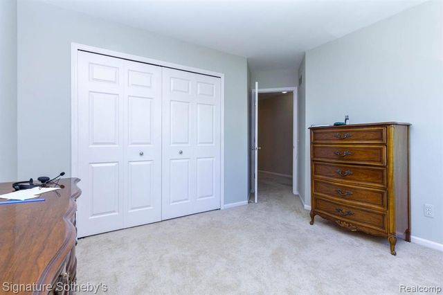 7250 Aaronway Drive, West Bloomfield, MI 48324
