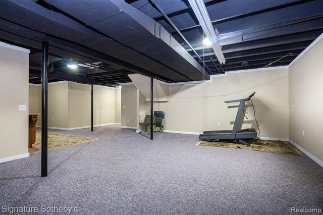 7250 Aaronway Drive, West Bloomfield, MI 48324