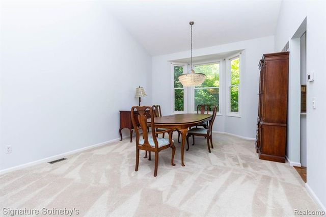 7250 Aaronway Drive, West Bloomfield, MI 48324