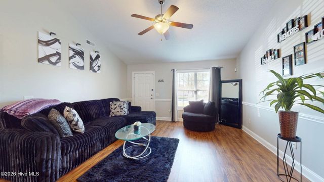 2564 Saddleback Drive B, Winterville, NC 28590