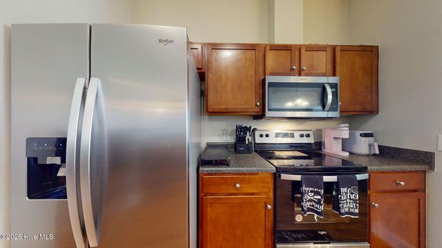 2564 Saddleback Drive B, Winterville, NC 28590