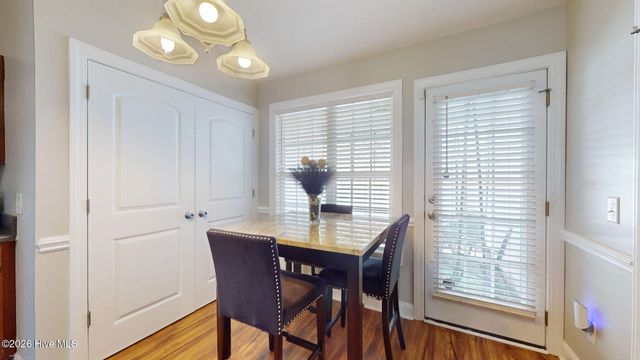 2564 Saddleback Drive B, Winterville, NC 28590