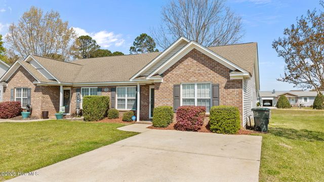 2564 Saddleback Drive B, Winterville, NC 28590
