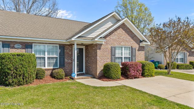 2564 Saddleback Drive B, Winterville, NC 28590