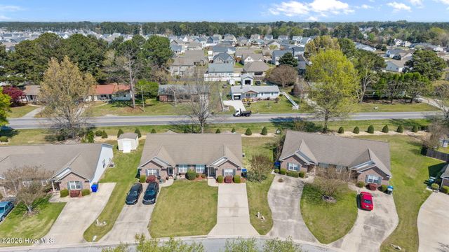 2564 Saddleback Drive B, Winterville, NC 28590