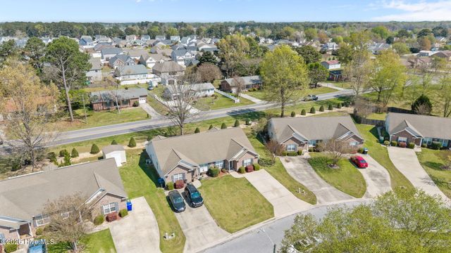 2564 Saddleback Drive B, Winterville, NC 28590