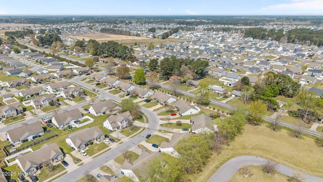 2564 Saddleback Drive B, Winterville, NC 28590