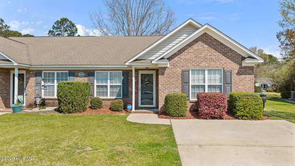 2564 Saddleback Drive B, Winterville, NC 28590
