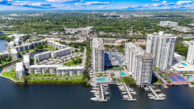18021 Biscayne Blvd 1102, Aventura, FL 33160