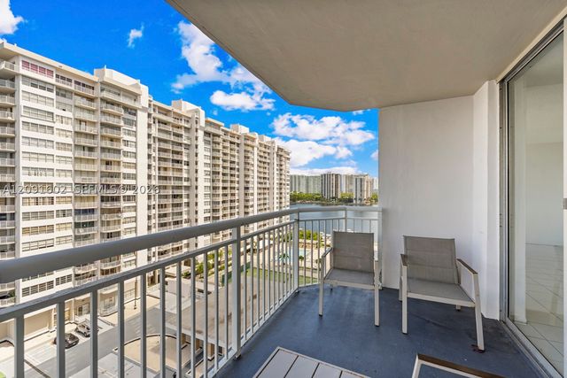 18021 Biscayne Blvd 1102, Aventura, FL 33160