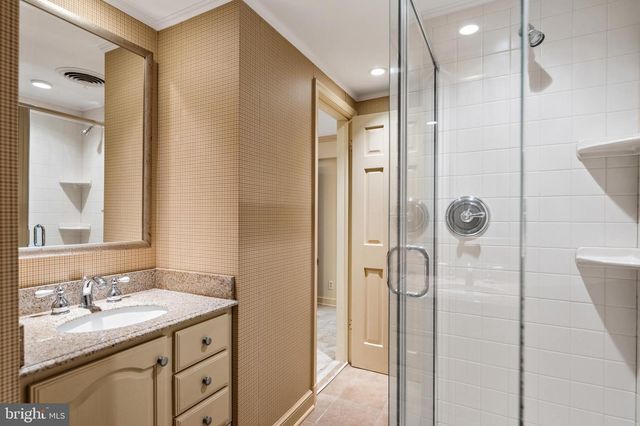 204 PRIMROSE ST, Chevy Chase, MD 20815