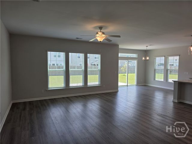 27 Ashmont Street, Savannah, GA 31407