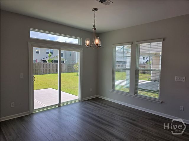27 Ashmont Street, Savannah, GA 31407