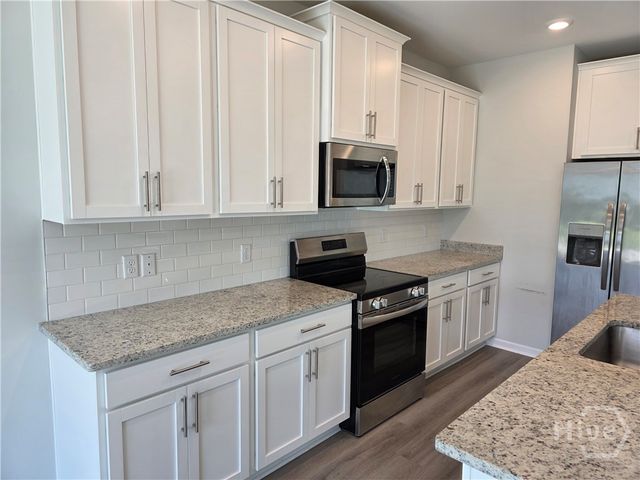 27 Ashmont Street, Savannah, GA 31407