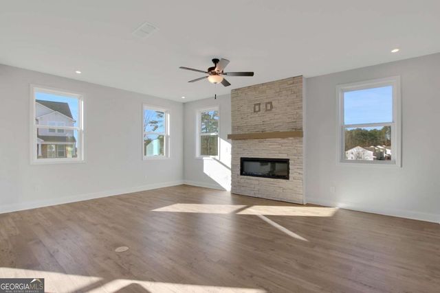 742 Crossroad Court SW, Powder Springs, GA 30127