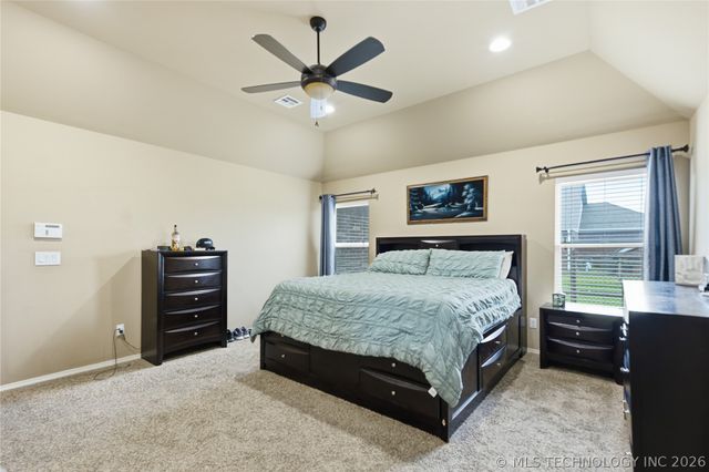 6877 S 304th East Avenue, Broken Arrow, OK 74014