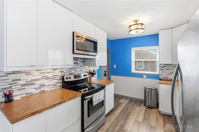 516 Oakview Drive, Dayton, OH 45429