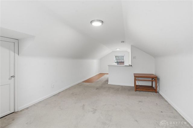 516 Oakview Drive, Dayton, OH 45429