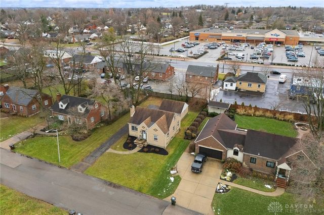 516 Oakview Drive, Dayton, OH 45429