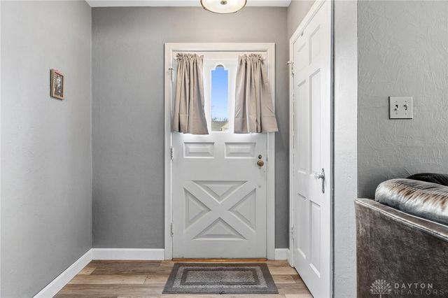 516 Oakview Drive, Dayton, OH 45429