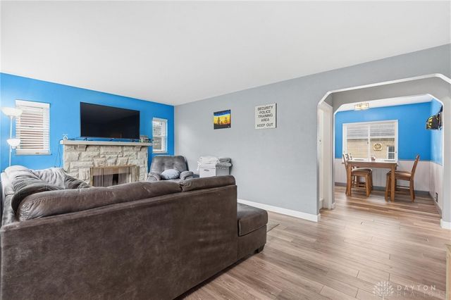 516 Oakview Drive, Dayton, OH 45429