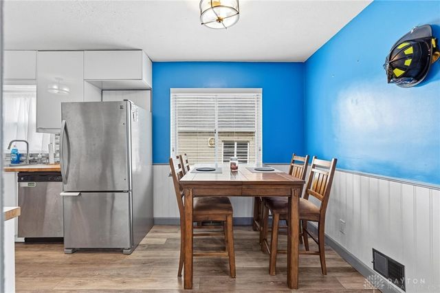 516 Oakview Drive, Dayton, OH 45429