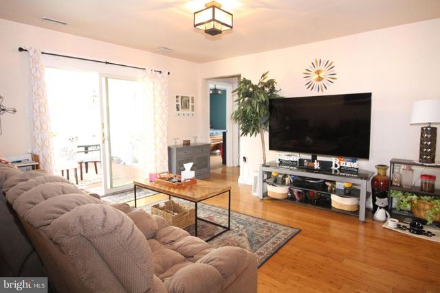 3727 WINDSOR DR, Bensalem, PA 19020