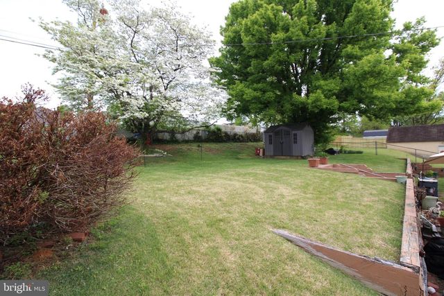 3727 WINDSOR DR, Bensalem, PA 19020