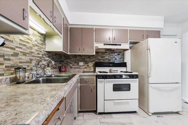 4919 153rd Street, Oak Forest, IL 60452