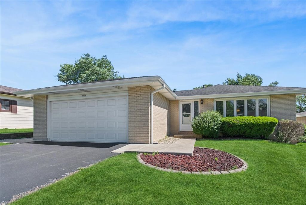4919 153rd Street, Oak Forest, IL 60452