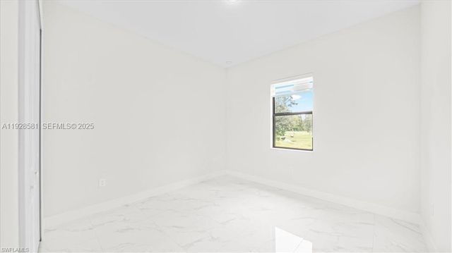 840 GUINNE LN, Lehigh Acres, FL 33974