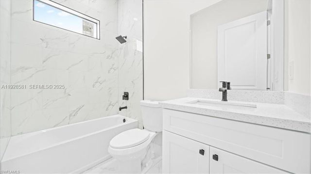 840 GUINNE LN, Lehigh Acres, FL 33974